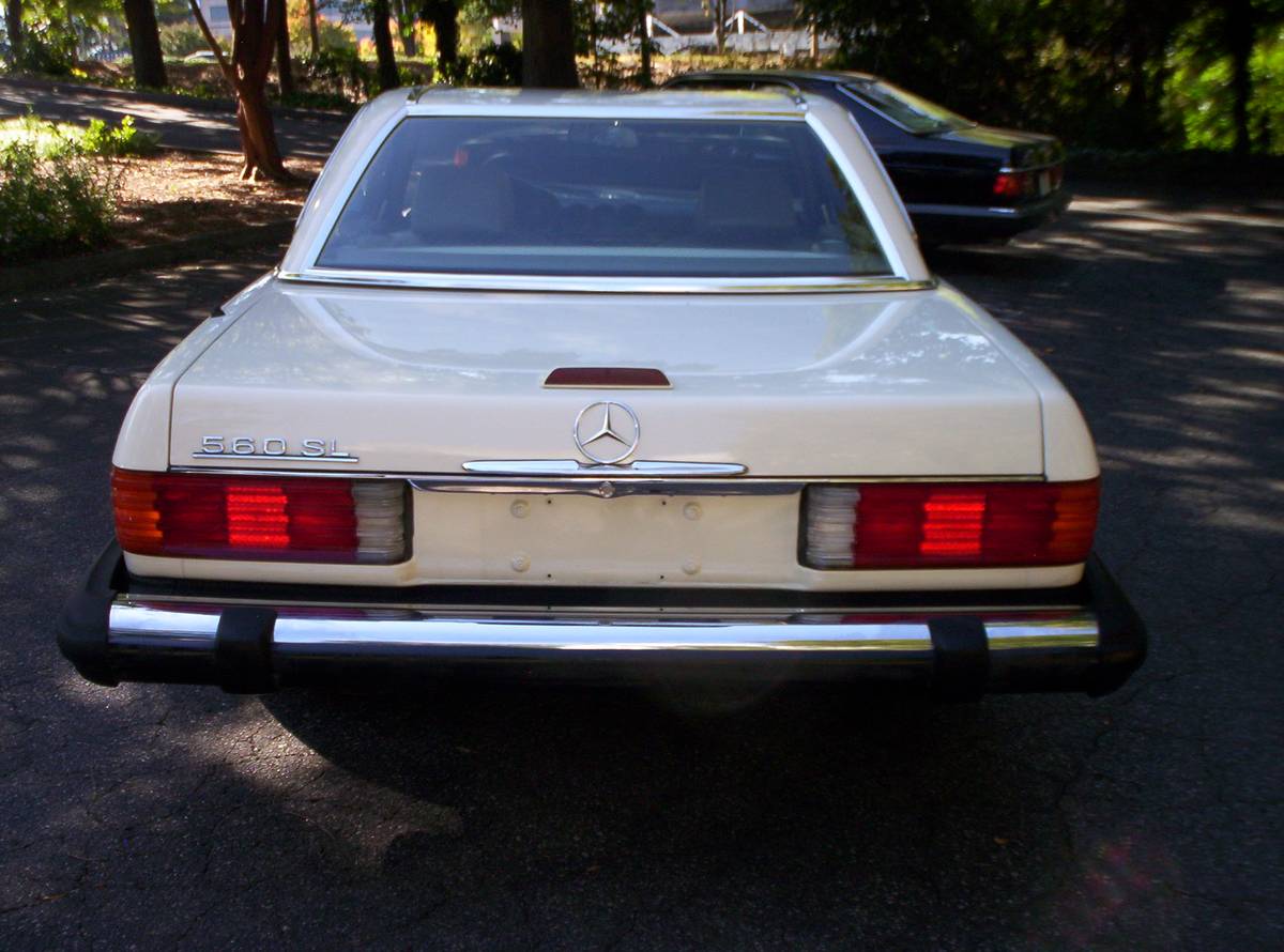 Mercedes-benz-1989-white-3