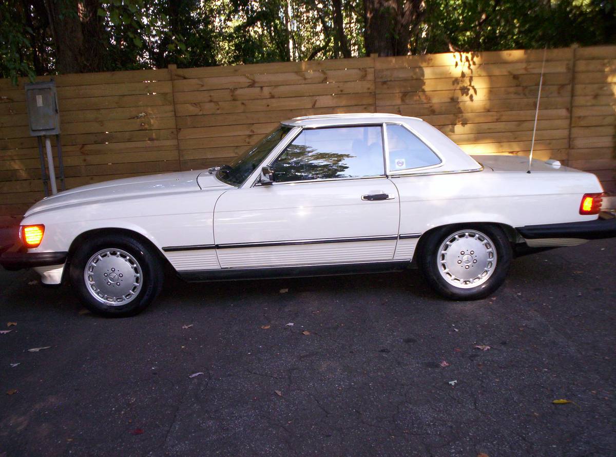 Mercedes-benz-1989-white-4