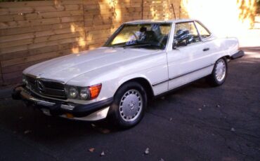 Mercedes-benz-1989-white-5