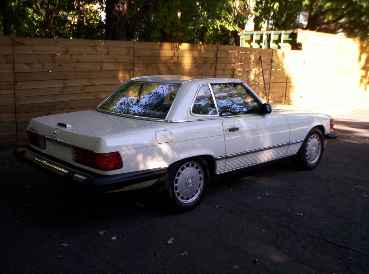 Mercedes-benz-1989-white-8