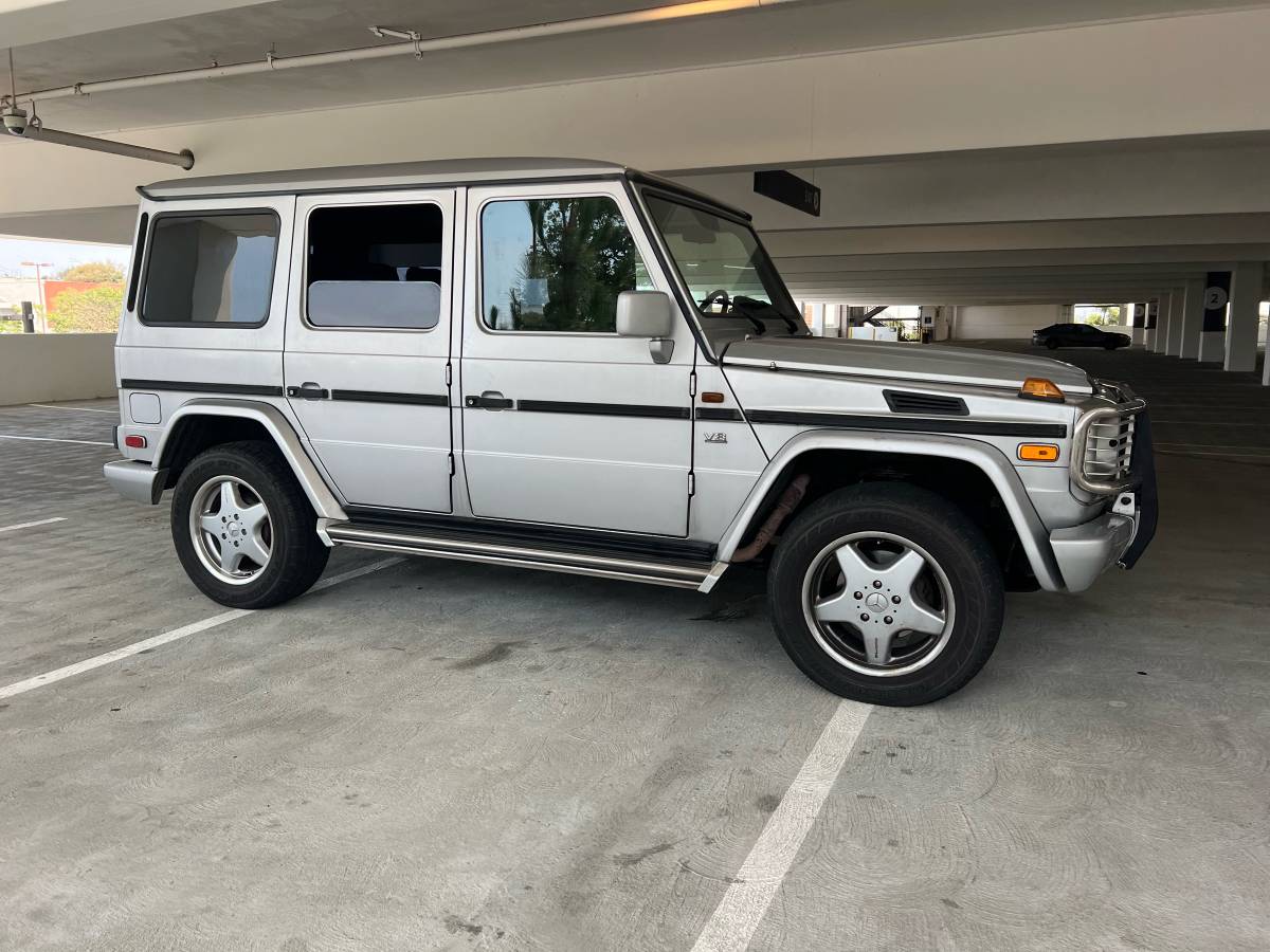 Mercedes-benz-1993-silver-1