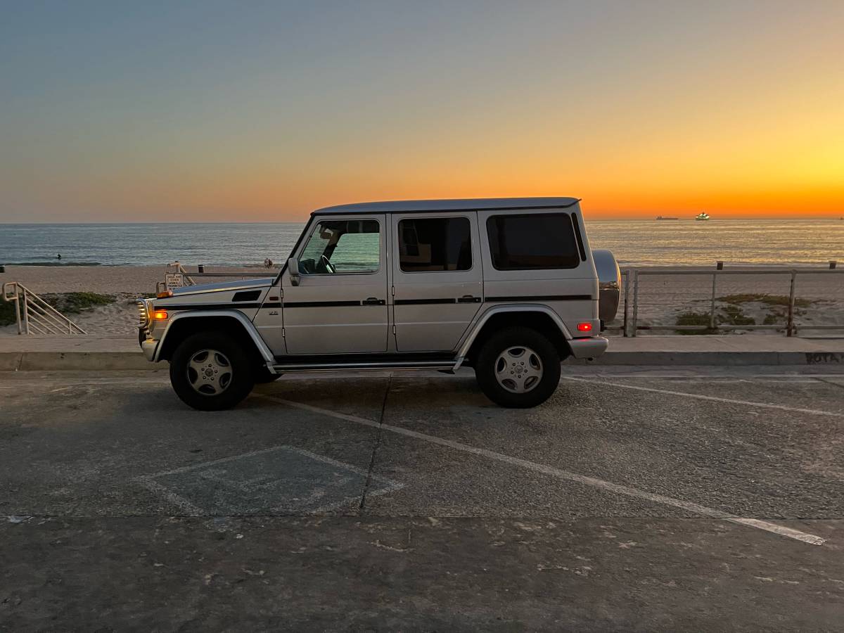 Mercedes-benz-1993-silver-6