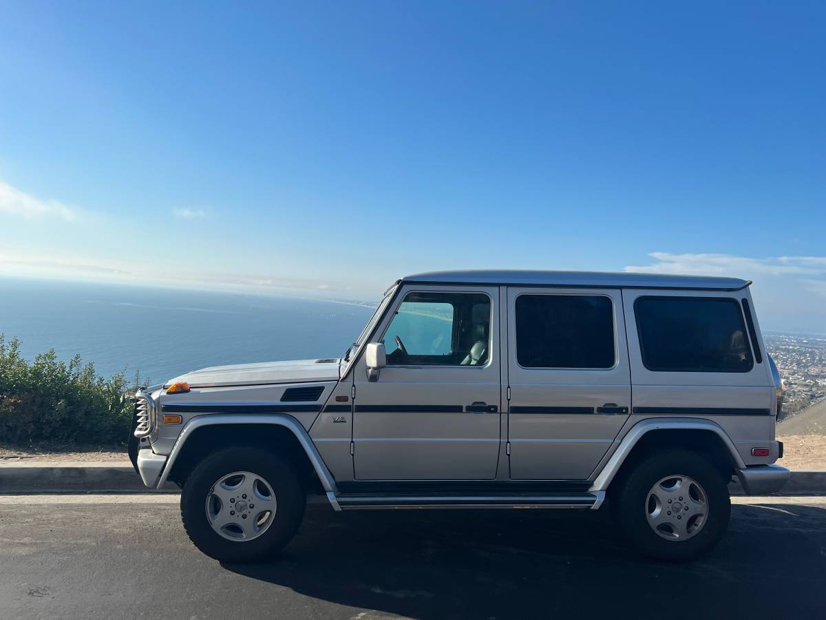 Mercedes-benz-1993-silver-7