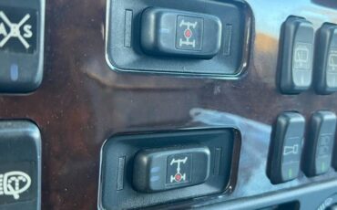 Mercedes-benz-1993-silver-9