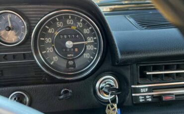 Mercedes-benz-220d-diesel-1972-yellow-5