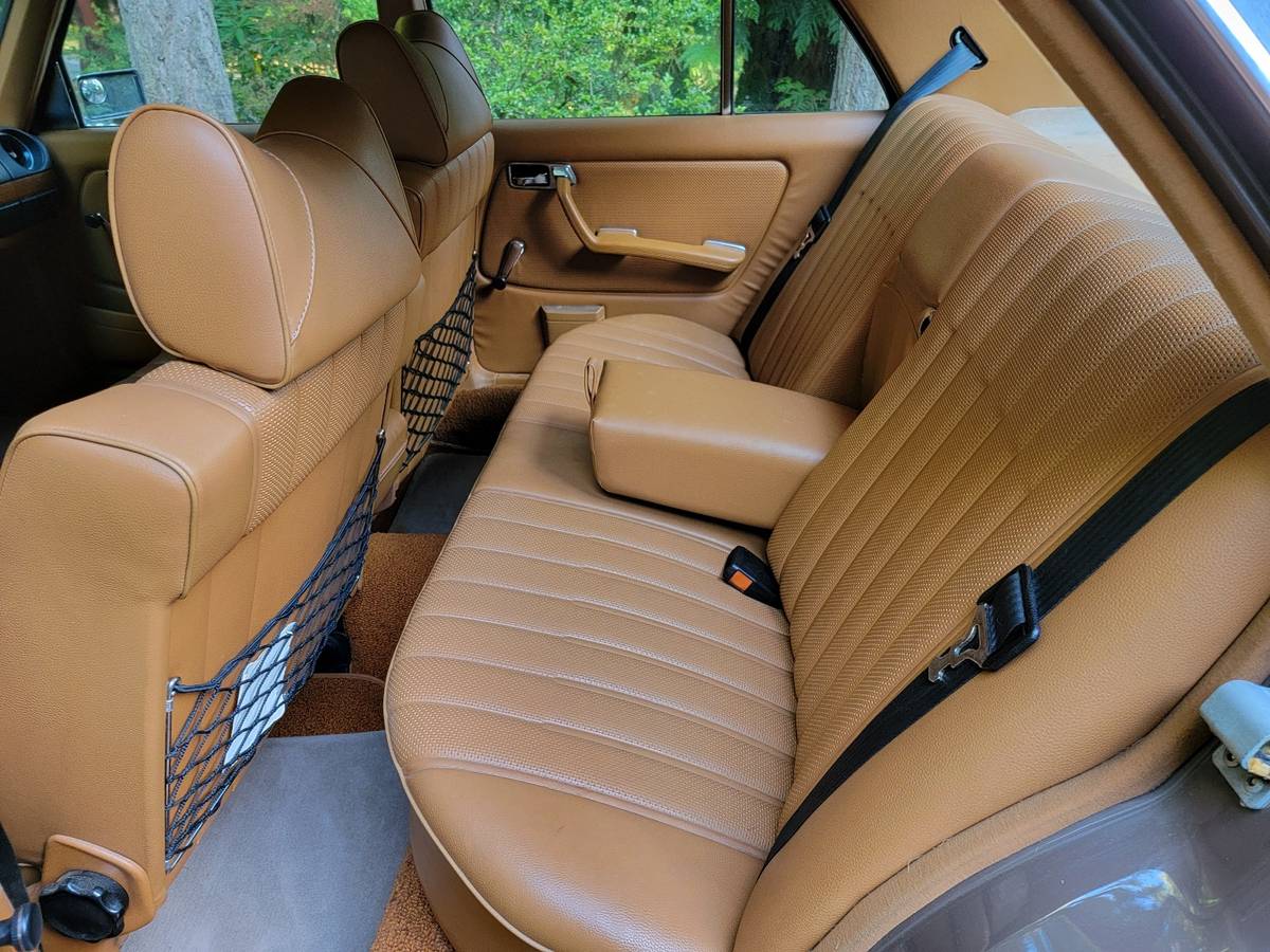 Mercedes-benz-240d-diesel-1977-brown-3