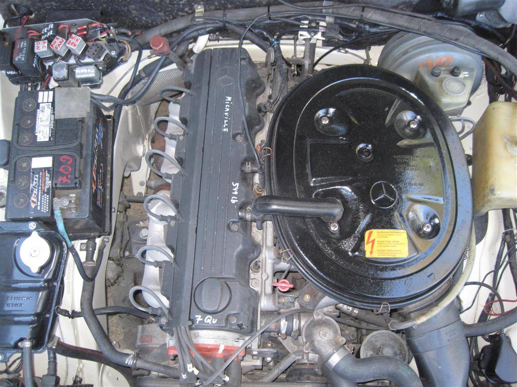 Mercedes-benz-250s-sedan-3.0-1967-white-14