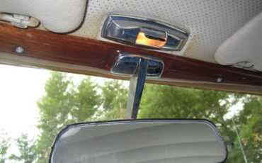 Mercedes-benz-250s-sedan-3.0-1967-white-8