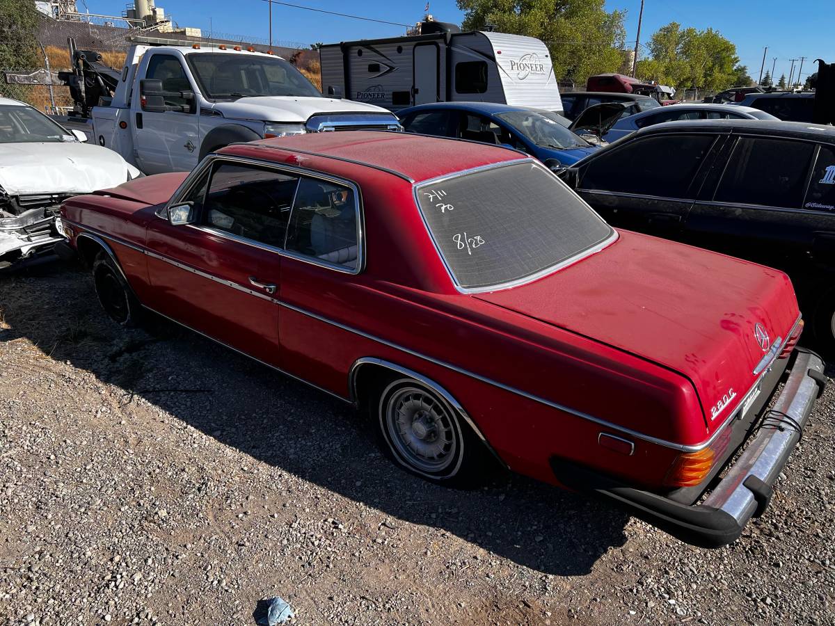Mercedes-benz-280-1973-red-1