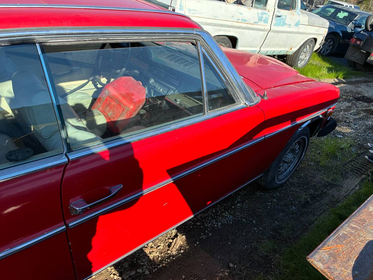 Mercedes-benz-280-1973-red-10