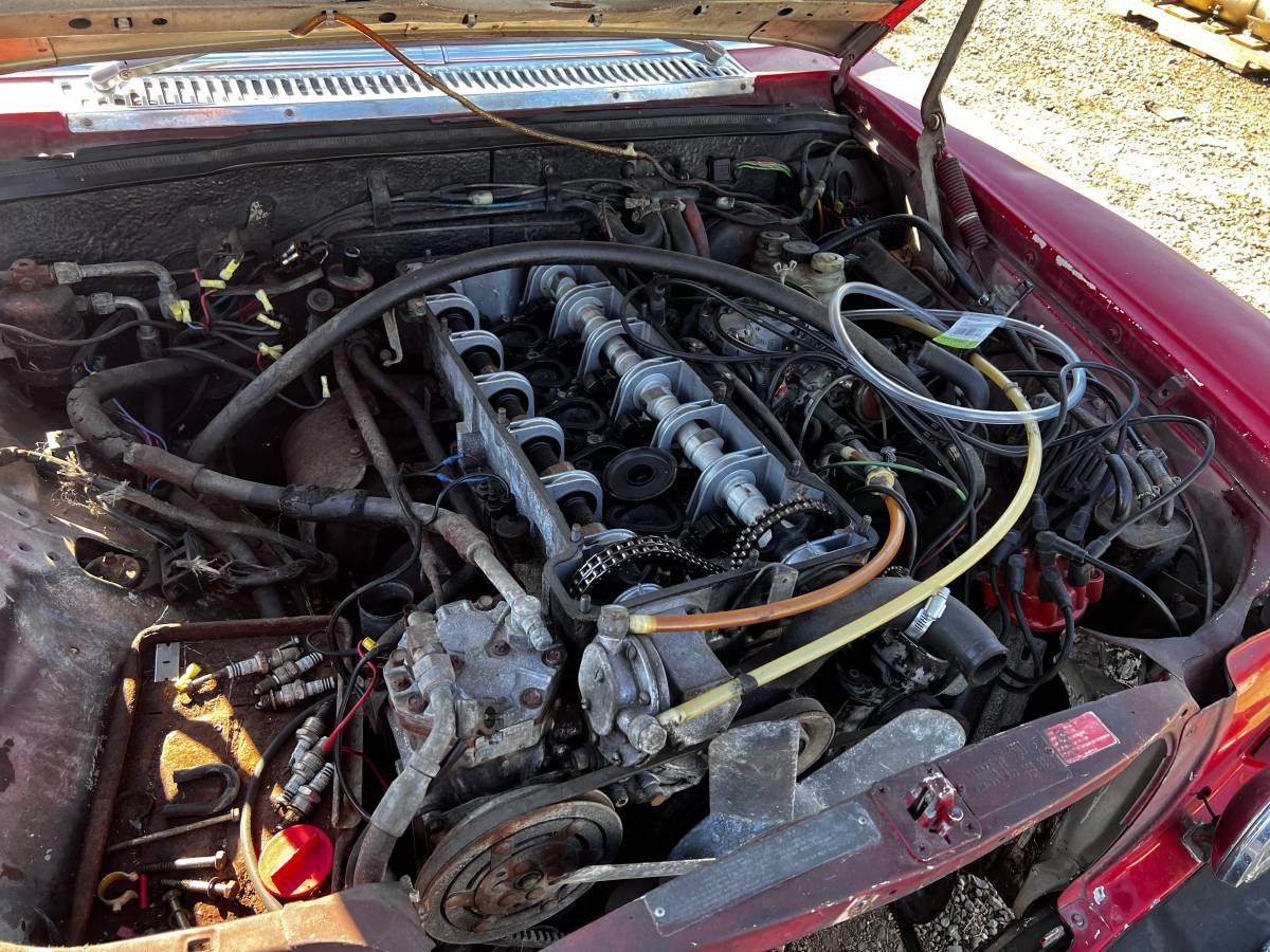 Mercedes-benz-280-1973-red-3