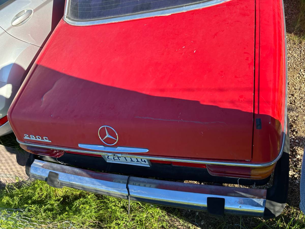 Mercedes-benz-280-1973-red-8