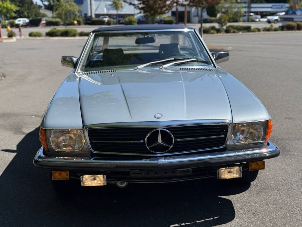 Mercedes-benz-280-class-1980-silver-13