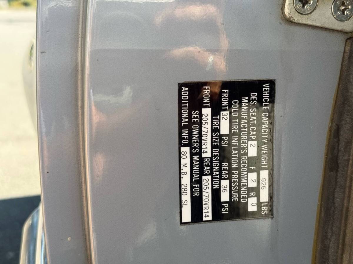 Mercedes-benz-280-class-1980-silver-30