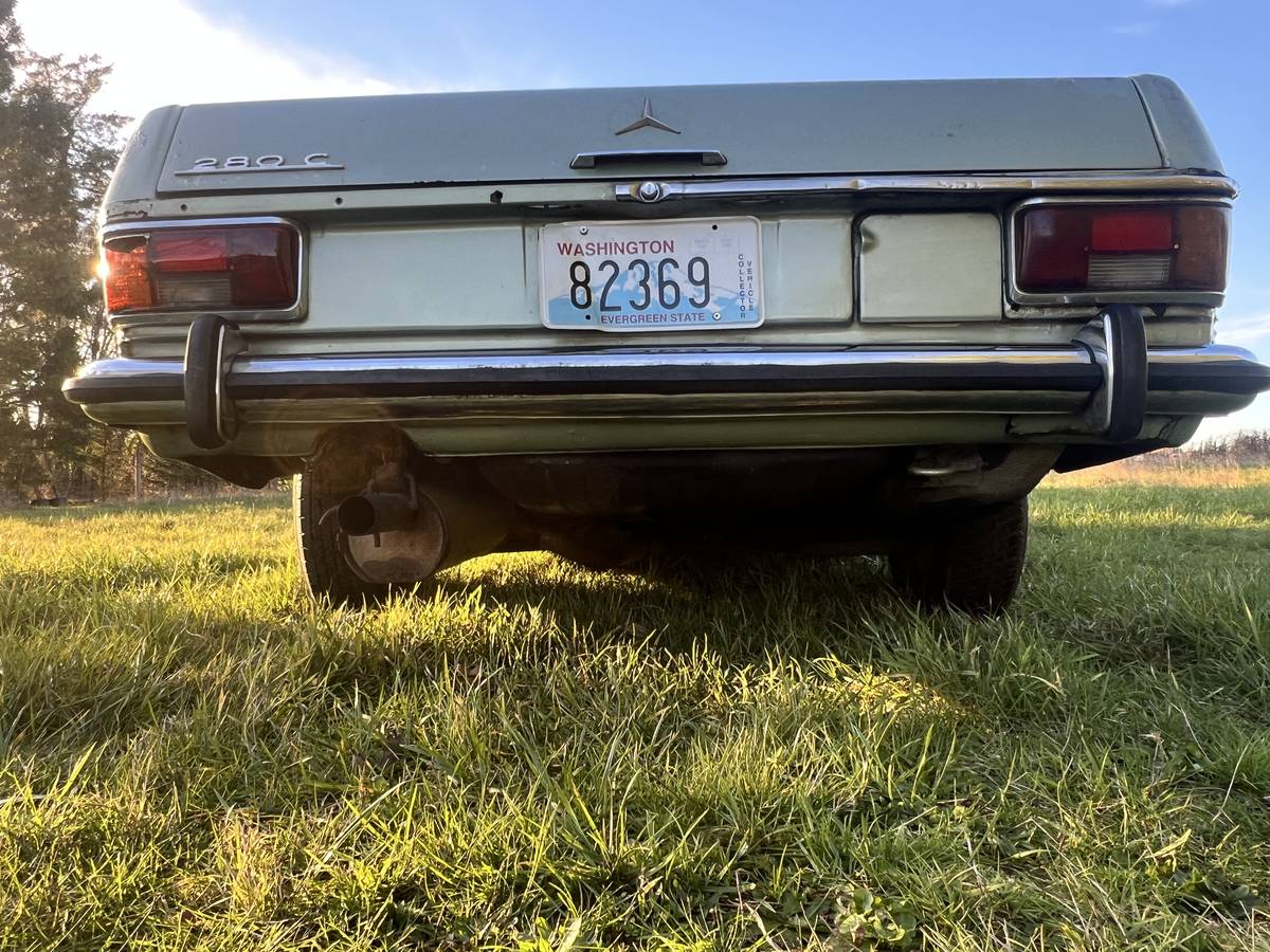 Mercedes-benz-280c-1973-green-12