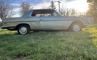 Mercedes-benz-280c-1973-green-14