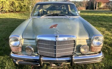 Mercedes-benz-280c-1973-green-21