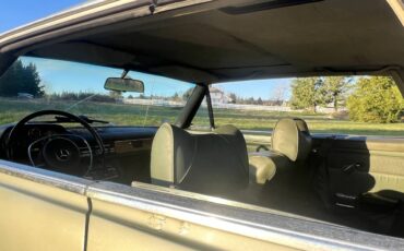 Mercedes-benz-280c-1973-green-23