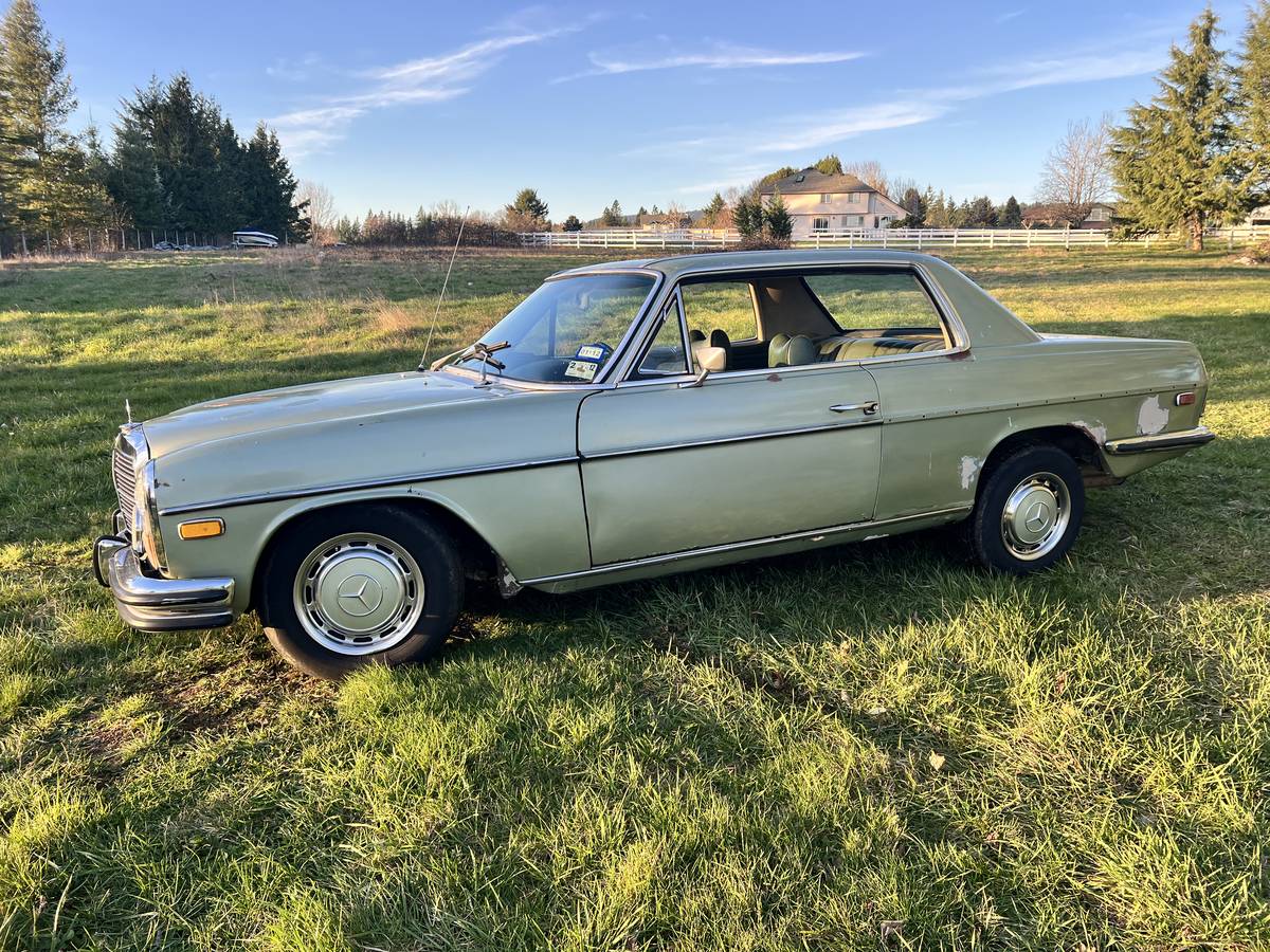 Mercedes-benz-280c-1973-green-3