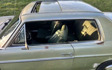 Mercedes-benz-280c-1973-green-5