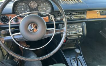 Mercedes-benz-280c-1973-green-8