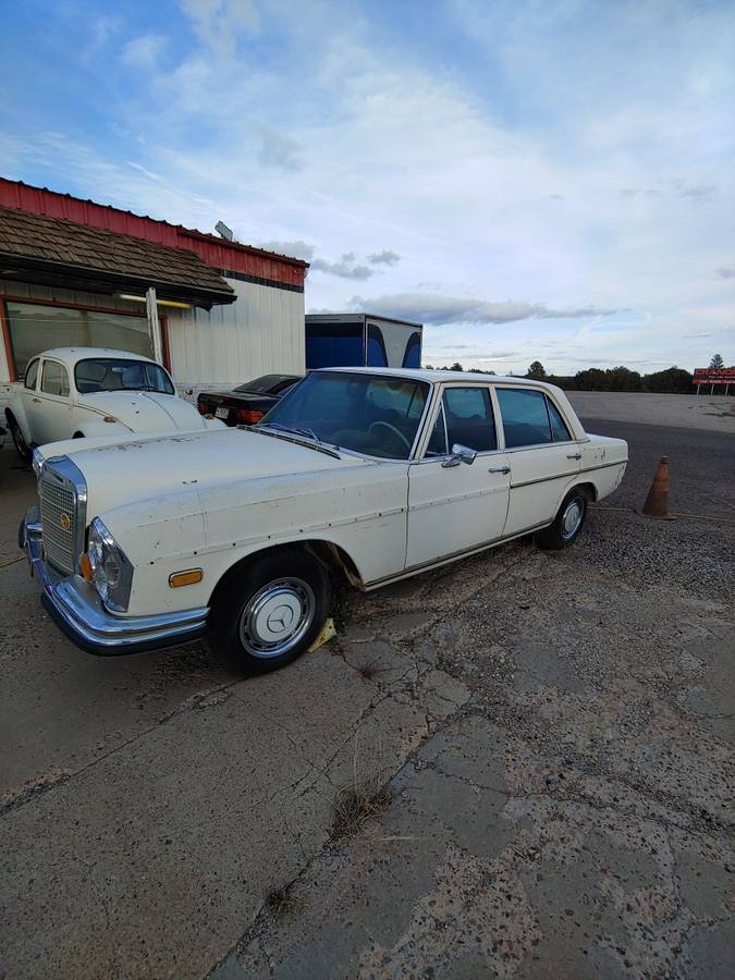 Mercedes-benz-280se280s-1970-white-13