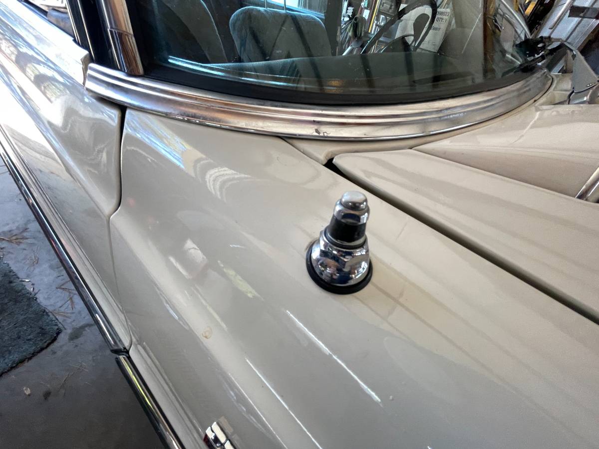 Mercedes-benz-280sel-4.5-1972-white-1