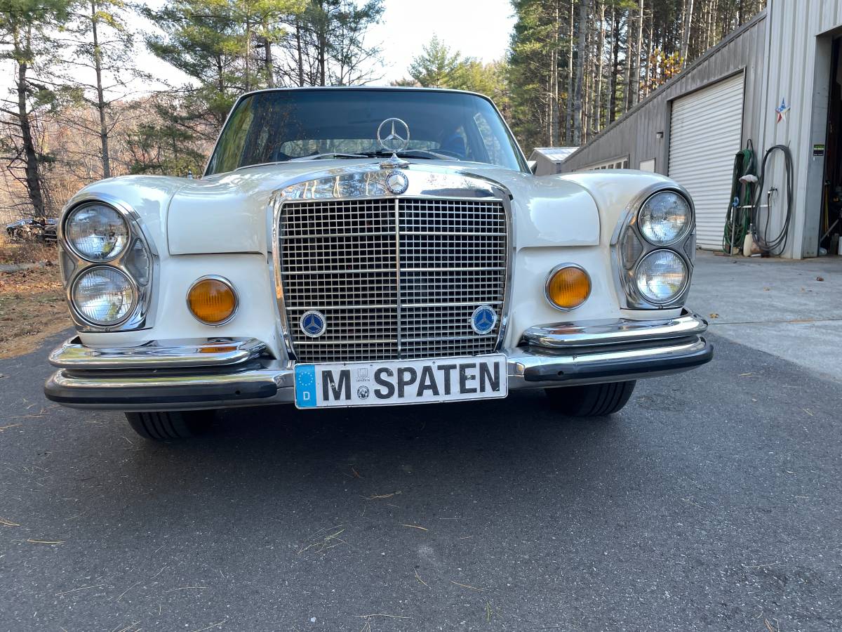 Mercedes-benz-280sel-4.5-1972-white-22