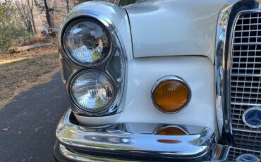 Mercedes-benz-280sel-4.5-1972-white-6