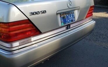 Mercedes-benz-300-class-diesel-1993-7