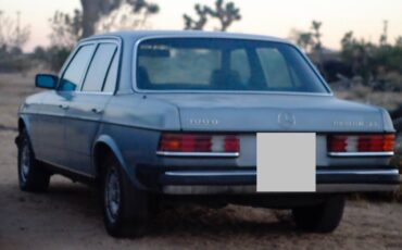 Mercedes-benz-300-diesel-1984-silver-1