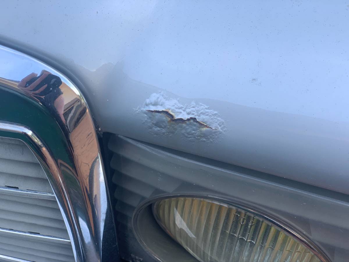 Mercedes-benz-300-diesel-1985-silver-1