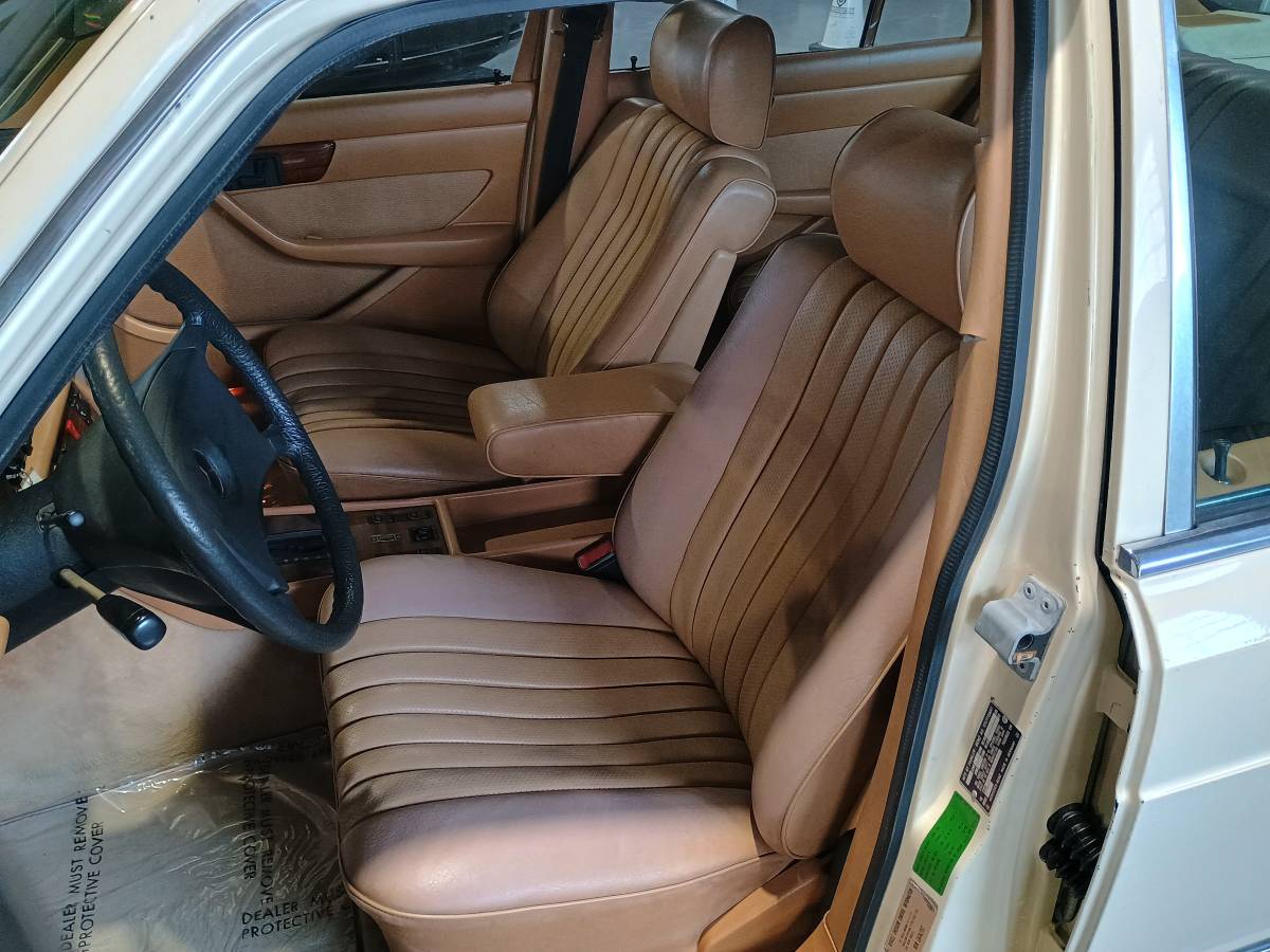 Mercedes-benz-300-sd-diesel-1981-10