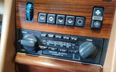 Mercedes-benz-300-sd-diesel-1981-13