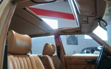 Mercedes-benz-300-sd-diesel-1981-15