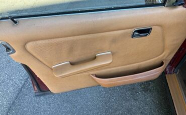 Mercedes-benz-300-series-td-diesel-1981-10