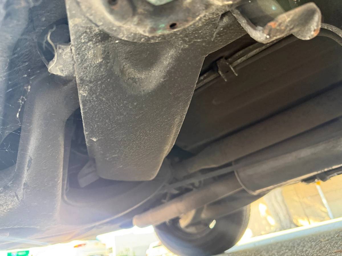 Mercedes-benz-300-series-td-diesel-1981-16