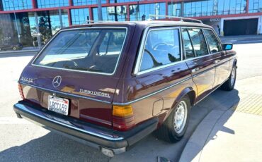 Mercedes-benz-300-series-td-diesel-1981-2