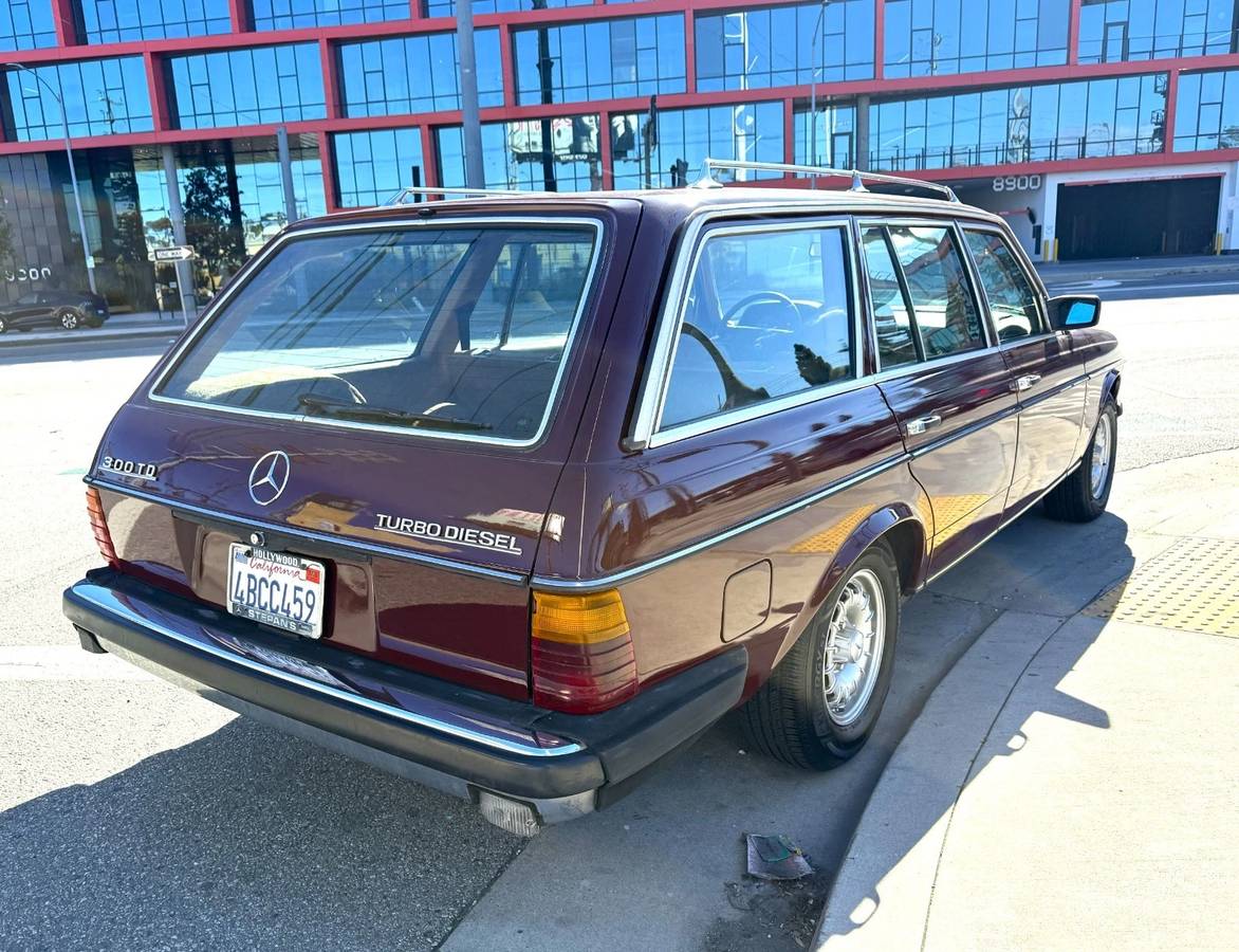 Mercedes-benz-300-series-td-diesel-1981-2