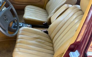 Mercedes-benz-300-series-td-diesel-1981-8