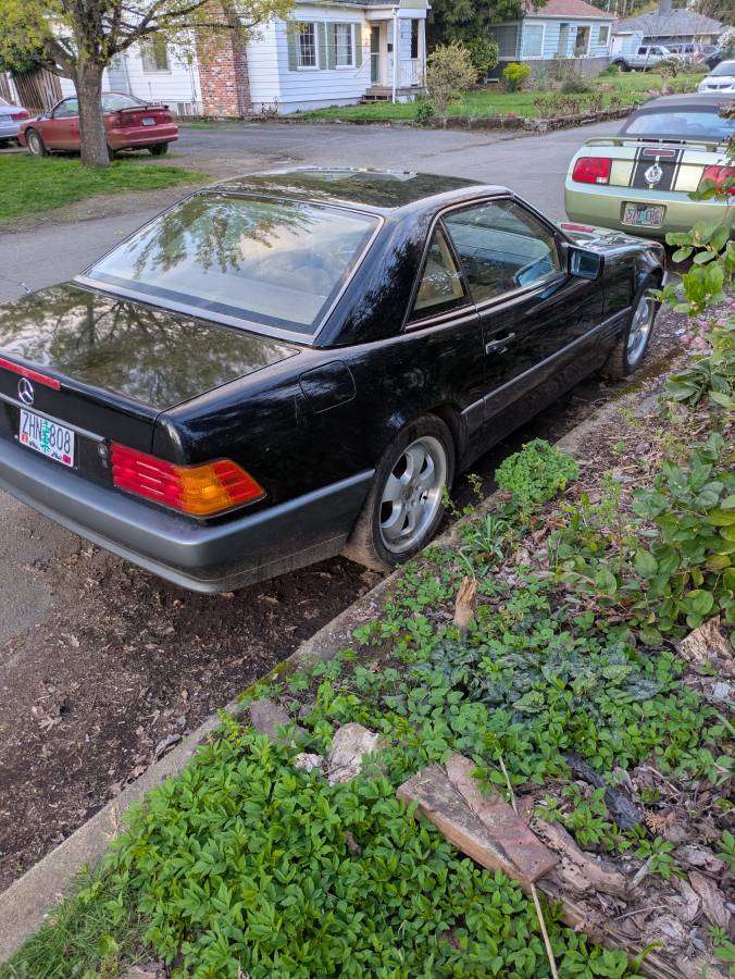 Mercedes-benz-300-sl-1991-black-13