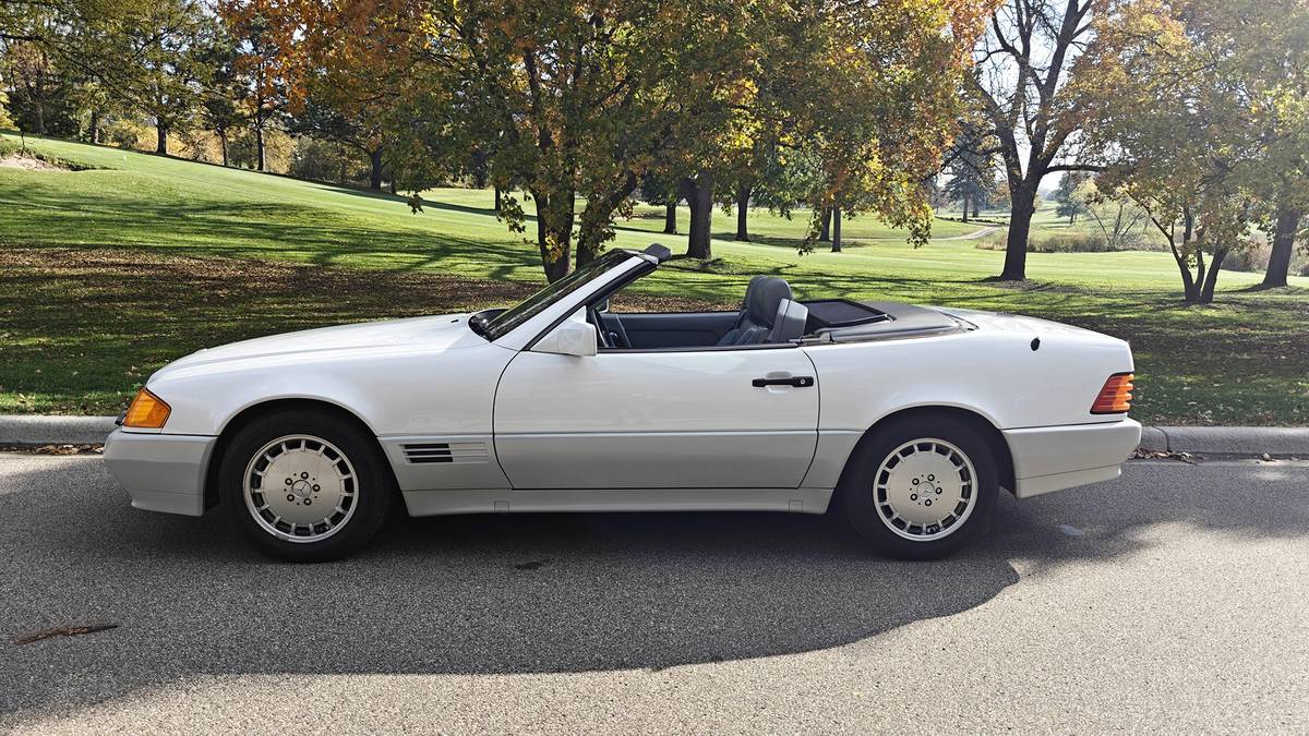 Mercedes-benz-300-sl-1991-white-1