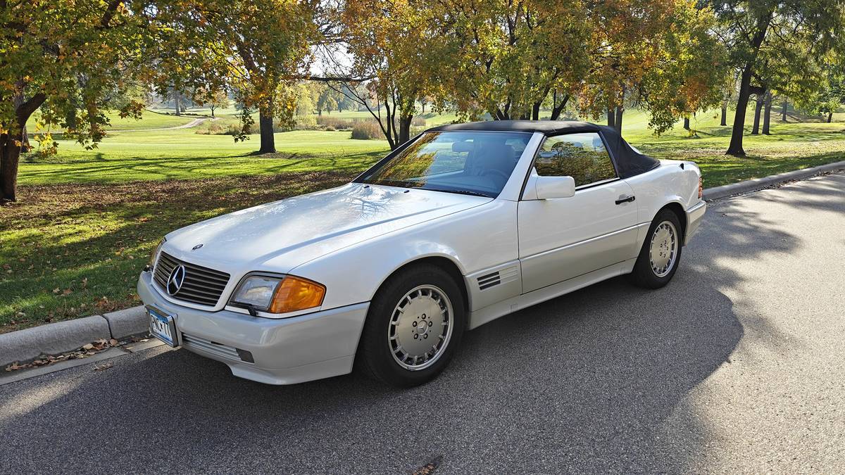 Mercedes-benz-300-sl-1991-white-18