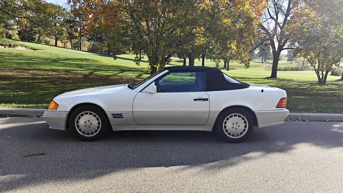 Mercedes-benz-300-sl-1991-white-19