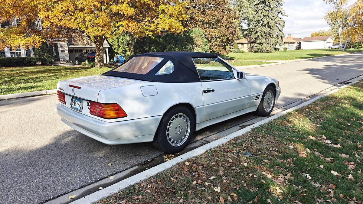 Mercedes-benz-300-sl-1991-white-22