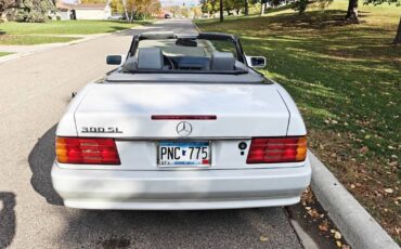 Mercedes-benz-300-sl-1991-white-3