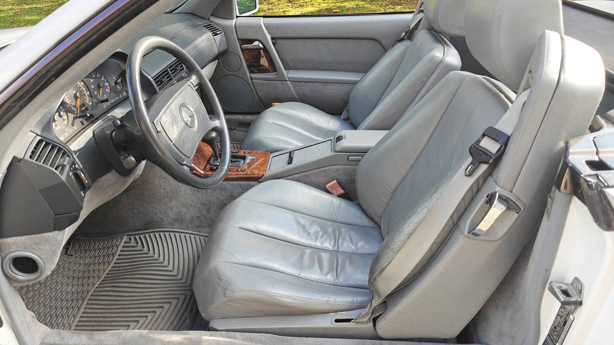 Mercedes-benz-300-sl-1991-white-7