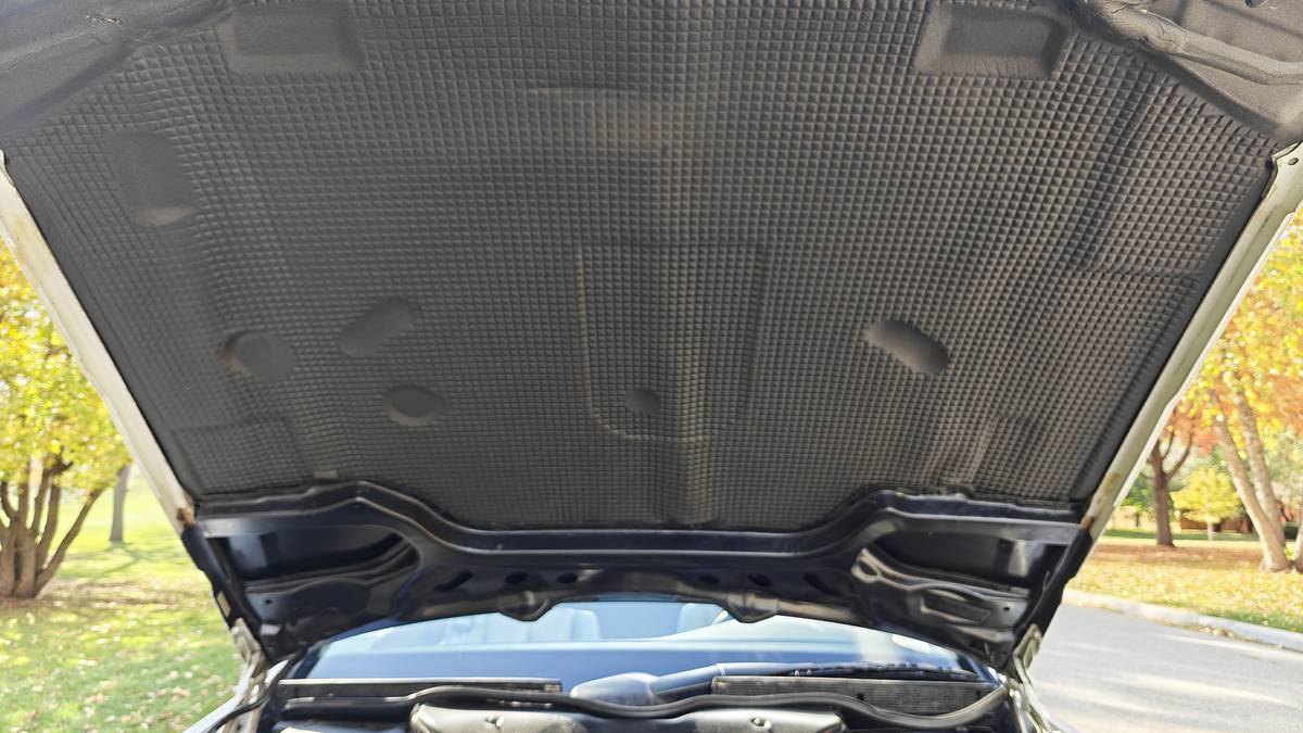 Mercedes-benz-300-sl-1991-white-9