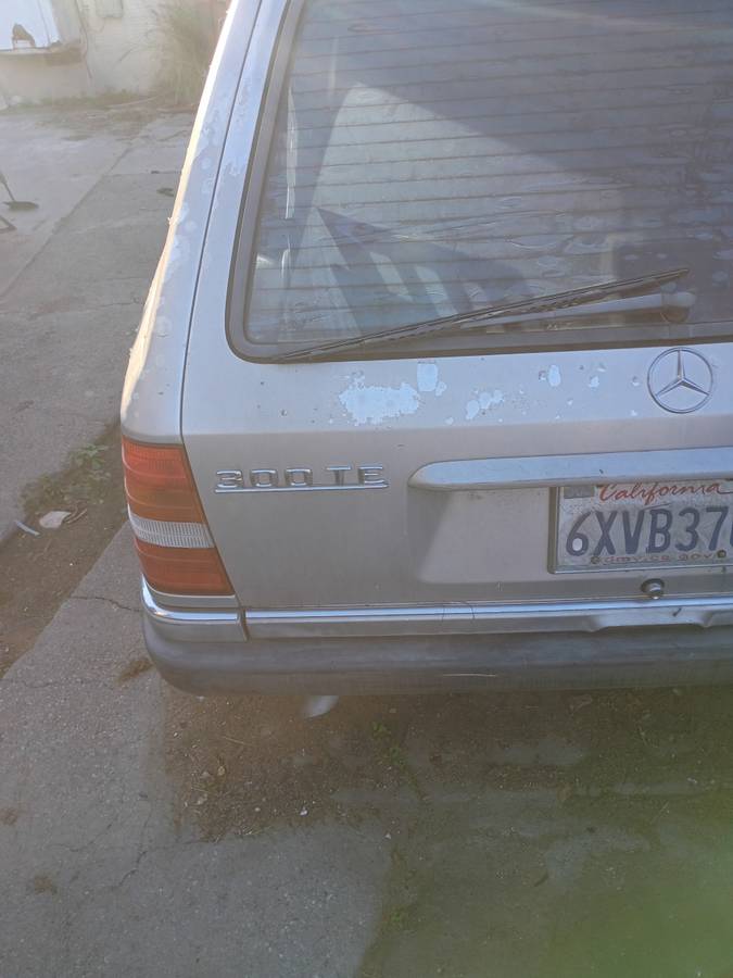 Mercedes-benz-300-te-1990-silver-1