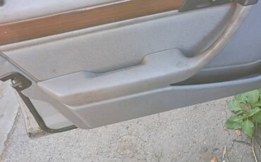 Mercedes-benz-300-te-1990-silver-4